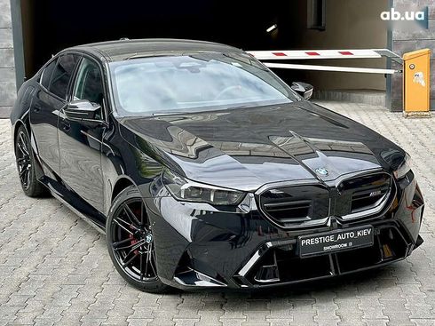 BMW M5 2025 - фото 3
