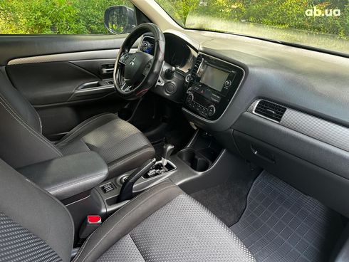 Mitsubishi Outlander 2016 синий - фото 25
