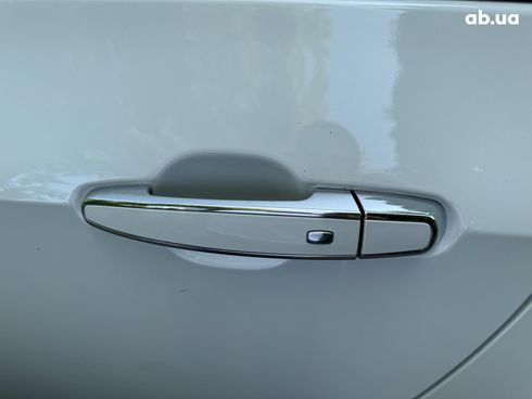 Chevrolet Volt 2017 белый - фото 11