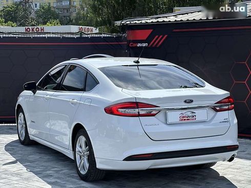 Ford Fusion 2018 - фото 28
