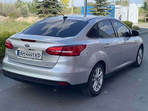 Ford Focus 2015 - фото 9