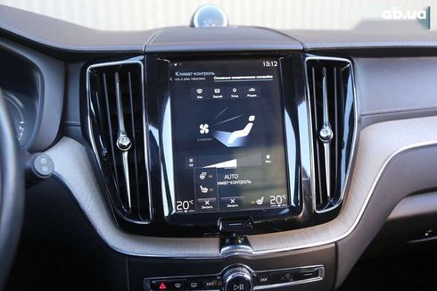 Volvo XC60 2018 - фото 18