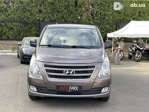 Hyundai H-1 2015 - фото 7