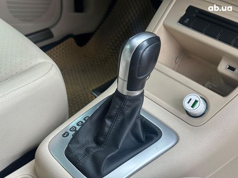 Volkswagen Tiguan 2016 белый - фото 24