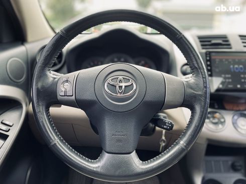 Toyota RAV4 2007 черный - фото 17