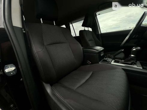 Toyota Land Cruiser Prado 2020 - фото 11