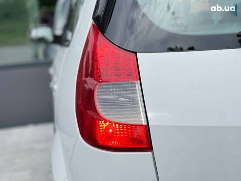 Renault Scenic 2008 - фото 13