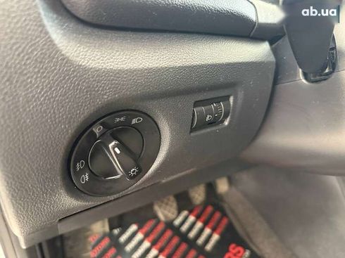 Skoda Fabia 2011 - фото 16