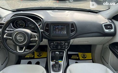 Jeep Compass 2018 - фото 16