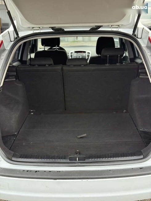 Kia Cee'd 2010 - фото 12