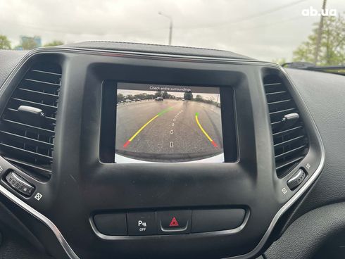 Jeep Cherokee 2019 белый - фото 36