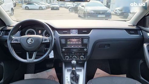 Skoda Octavia 2019 - фото 19
