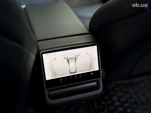Tesla Model 3 2024 - фото 17