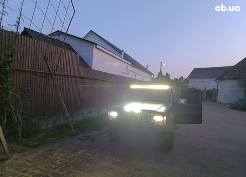 Jeep Cherokee 1992 черный - фото 10