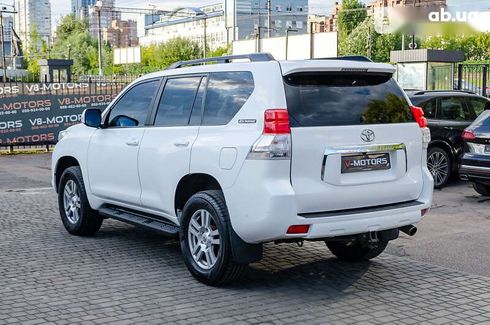 Toyota Land Cruiser Prado 2012 - фото 9