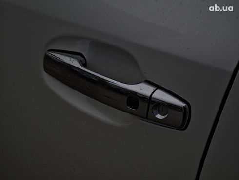 Lexus LX 2011 бежевый - фото 37