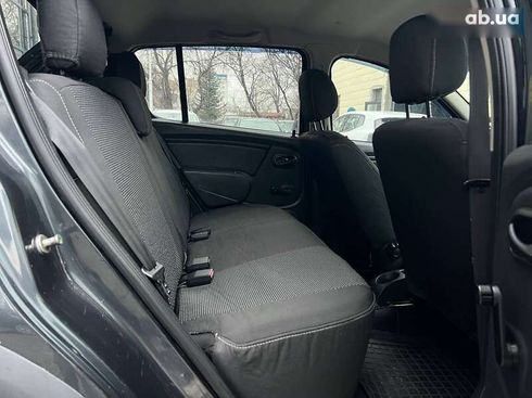 Dacia Sandero 2011 - фото 20