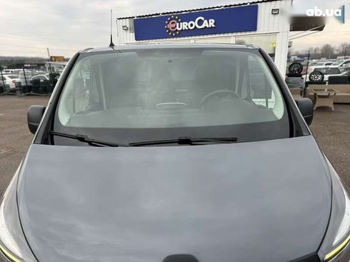 Renault Trafic 2020 - фото 16