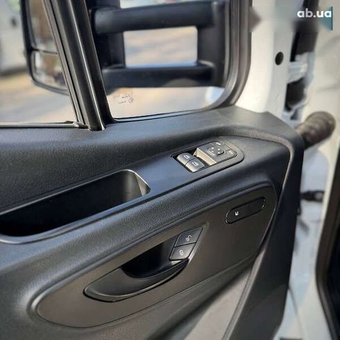 Mercedes-Benz Sprinter 2020 - фото 18