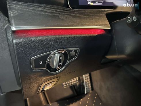 Mercedes-Benz E-Класс 2020 - фото 30