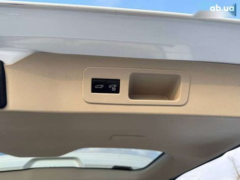 Toyota Land Cruiser 2022 - фото 9