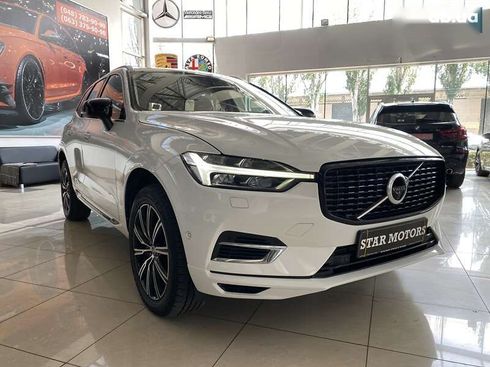 Volvo XC60 2020 - фото 8