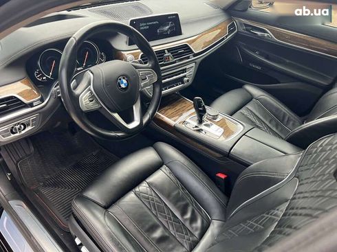 BMW 7 серия 2017 - фото 7