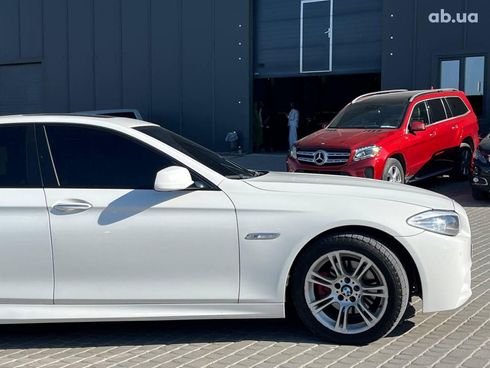 BMW 5 серия 2013 белый - фото 44
