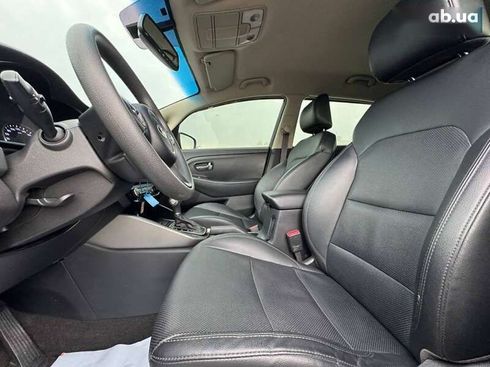 Kia Carens 2013 - фото 12