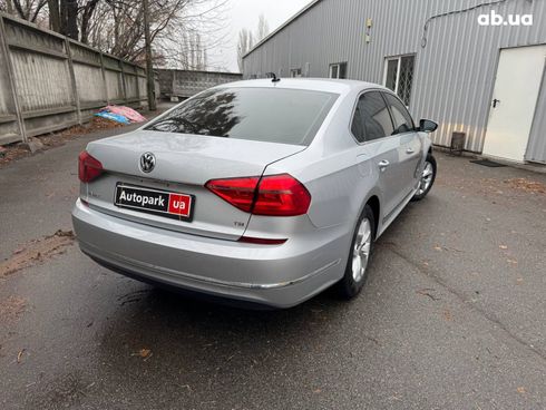 Volkswagen Passat 2015 серый - фото 6