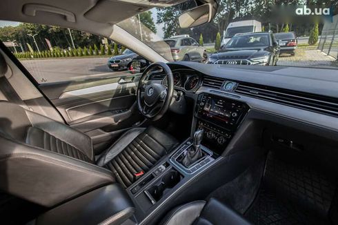 Volkswagen Passat 2015 - фото 14