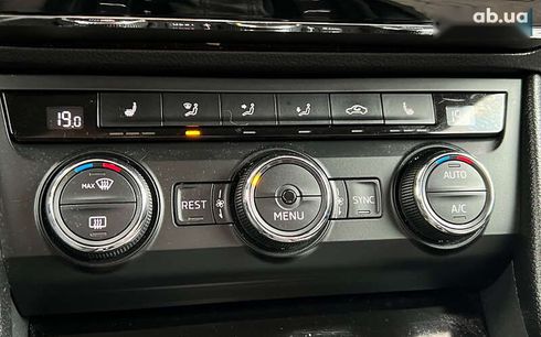 Skoda Superb 2017 - фото 17