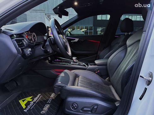 Audi A4 2020 - фото 29