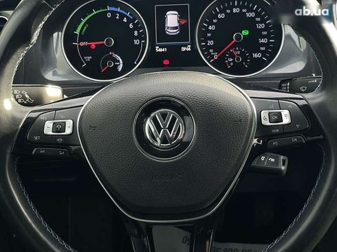 Volkswagen e-Golf 2019 - фото 15