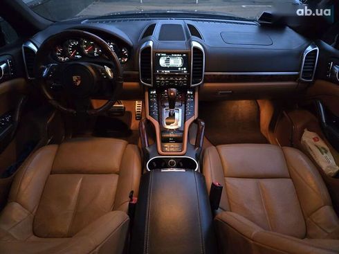 Porsche Cayenne 2011 - фото 20