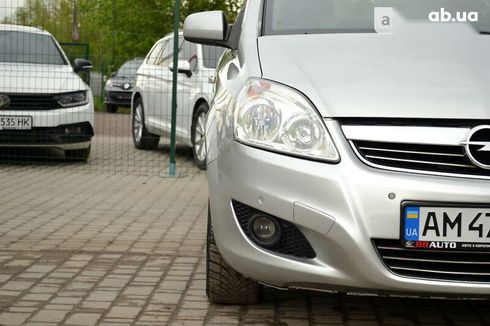 Opel Zafira 2011 - фото 10