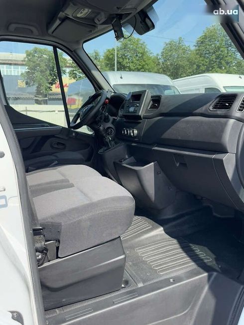 Renault Master 2021 - фото 25