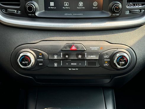Kia Sorento 2017 черный - фото 118