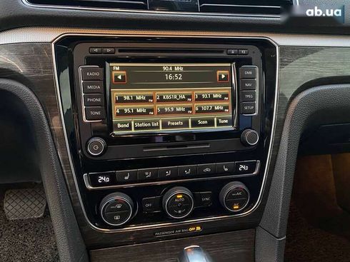 Volkswagen Passat 2018 - фото 17