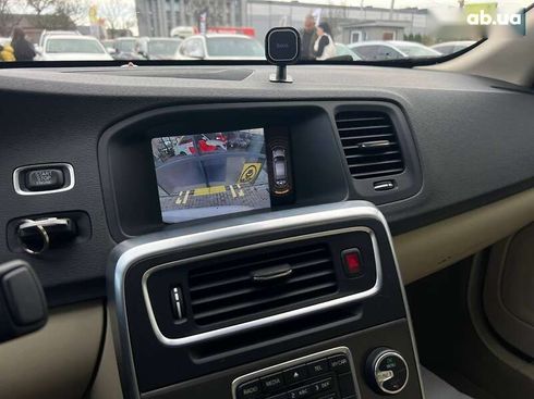 Volvo S60 2014 - фото 16