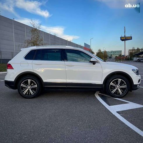 Volkswagen Tiguan 2017 - фото 2