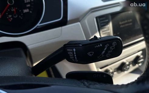 Volkswagen Passat 2015 - фото 17