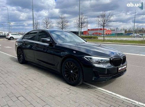 BMW 5 серия 2020 - фото 10