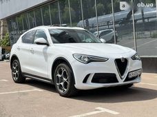 Продаж вживаних Alfa Romeo Stelvio 2017 року - купити на Автобазарі