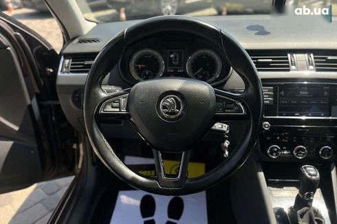 Skoda Octavia 2017 - фото 20