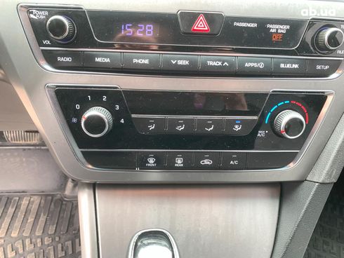 Hyundai Sonata 2015 черный - фото 27