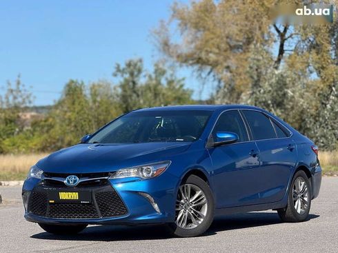 Toyota Camry 2017 - фото 2