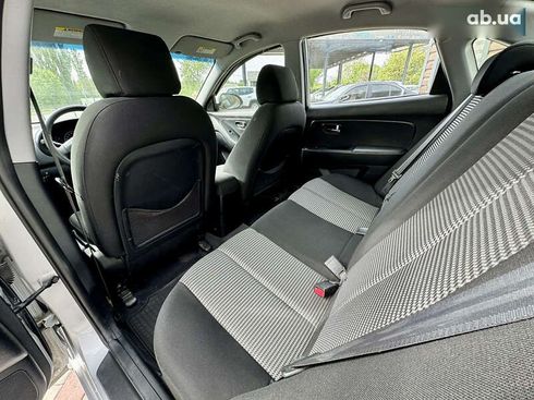 Hyundai Elantra 2011 - фото 18