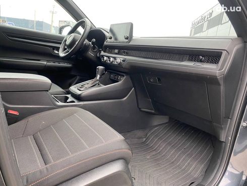 Honda CR-V 2023 серый - фото 12