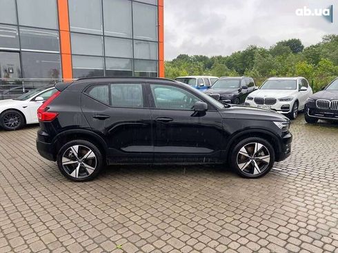 Volvo XC40 2020 - фото 8